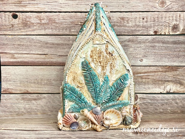 This image has an empty alt attribute; its file name is poletna-dekoracija-s-školjkami-4.jpeg